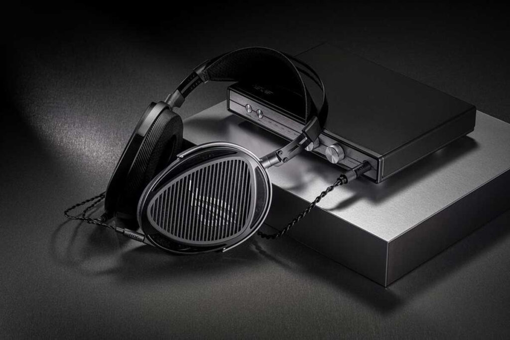 Casque gaming ROG Kithara développé avec Hifiman présenté au CES 2026 avec design open-back