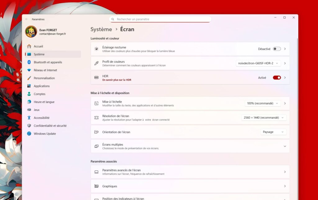 Écran des paramètres Windows : Système → Écran avec HDR, profil couleur et luminosité.